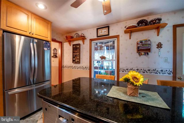 273 OLD STATE RD, Royersford, PA 19468