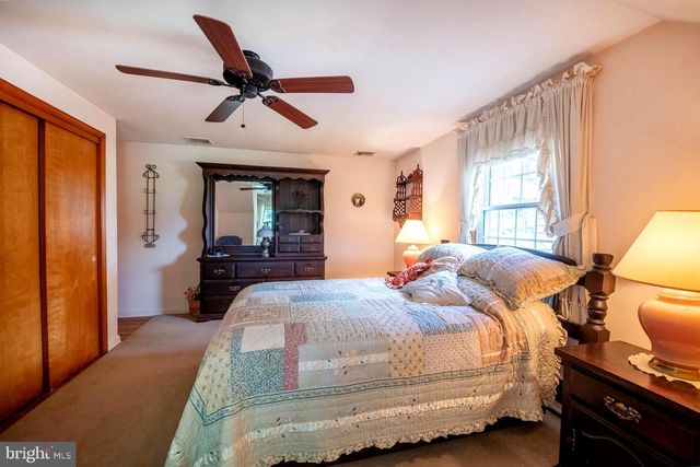 273 OLD STATE RD, Royersford, PA 19468