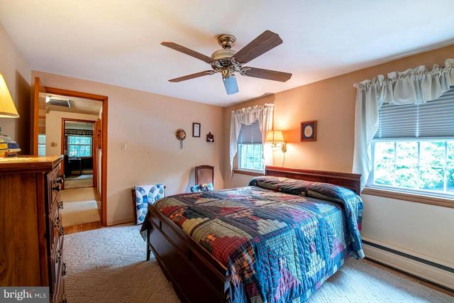 273 OLD STATE RD, Royersford, PA 19468