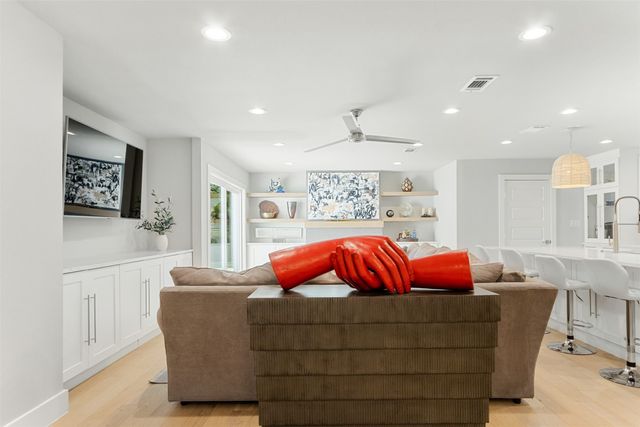 8344 San Cristobal Drive, Dallas, TX 75218