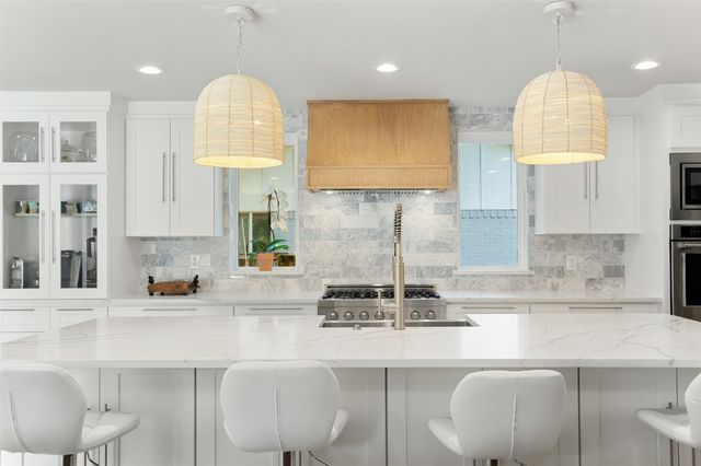 8344 San Cristobal Drive, Dallas, TX 75218