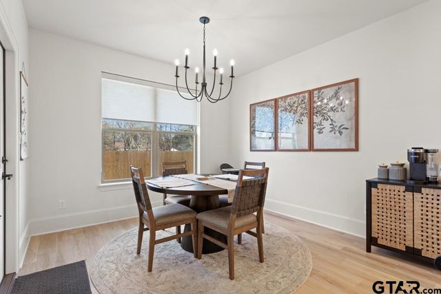 5300 Hollytree Dr, Tyler, TX 75703