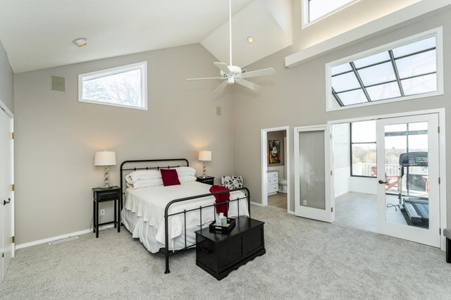 9 Island Heights Court NE, Pine Island, MN 55963