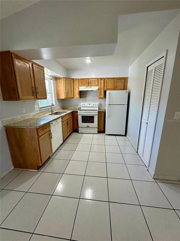 1301 NOLTON WAY, Orlando, FL 32822