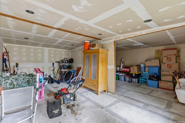 530 JOHN ADAMS DR, San Antonio, TX 78228