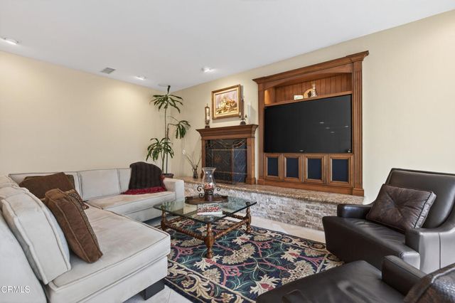 2830 Avenida De Autlan, Camarillo, CA 93010