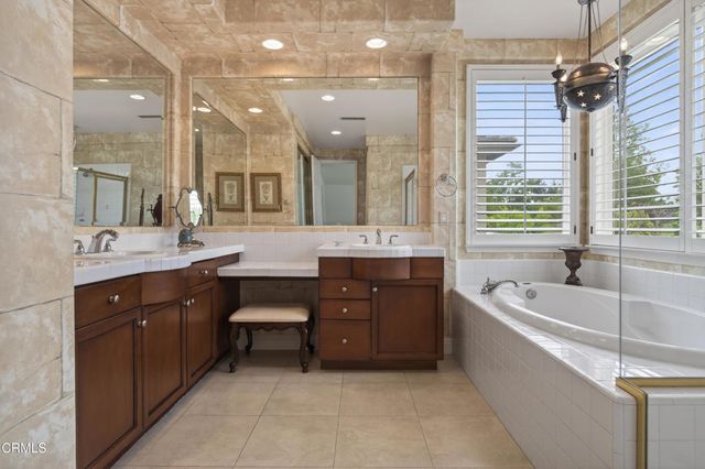 2830 Avenida De Autlan, Camarillo, CA 93010