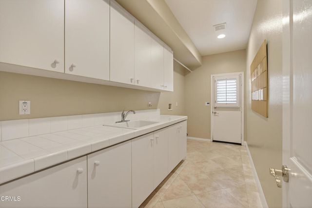 2830 Avenida De Autlan, Camarillo, CA 93010