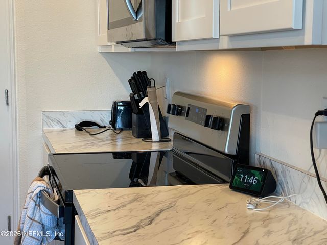 2587 OAK STREAM Drive, Green Cove Springs, FL 32043