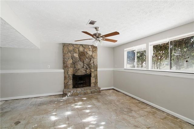 330 Hembree Forest Circle, Roswell, GA 30076