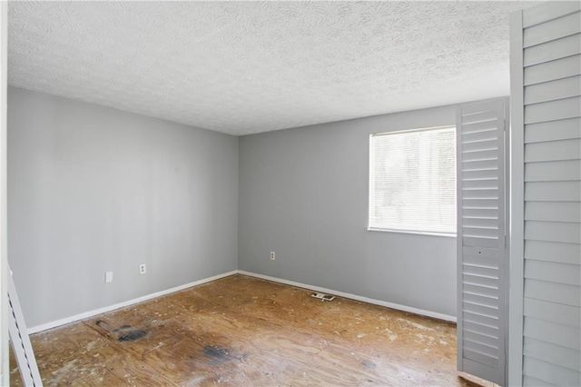 330 Hembree Forest Circle, Roswell, GA 30076