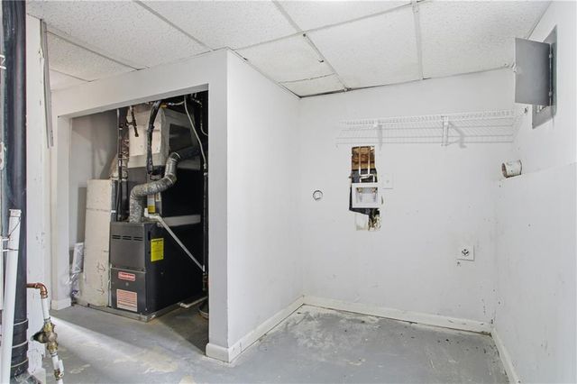 330 Hembree Forest Circle, Roswell, GA 30076