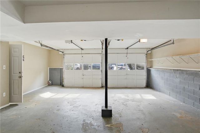 330 Hembree Forest Circle, Roswell, GA 30076