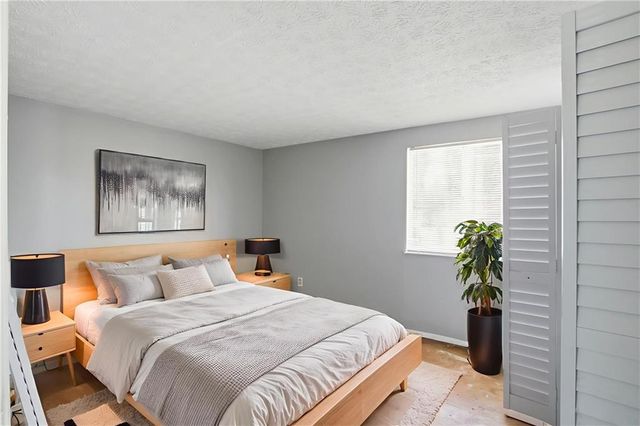 330 Hembree Forest Circle, Roswell, GA 30076