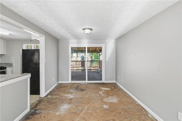 330 Hembree Forest Circle, Roswell, GA 30076