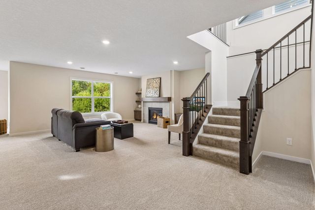 9578 8th Street N, Lake Elmo, MN 55042
