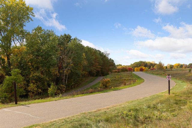 9578 8th Street N, Lake Elmo, MN 55042
