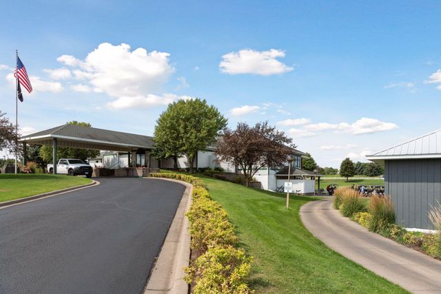 9578 8th Street N, Lake Elmo, MN 55042