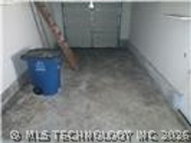 2163 S 104th East Avenue, Tulsa, OK 74129