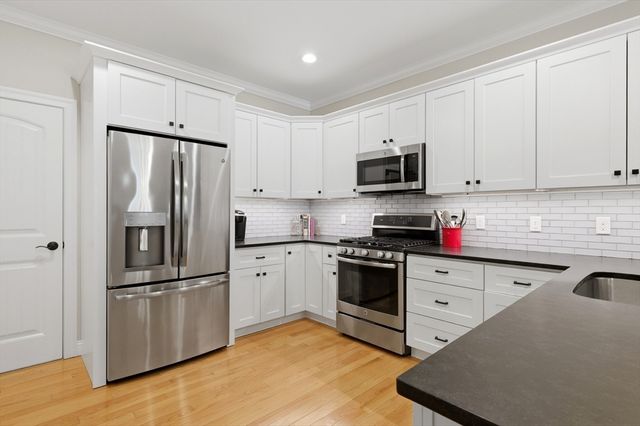 23 Fox Hill Lane 23, Dracut, MA 01826