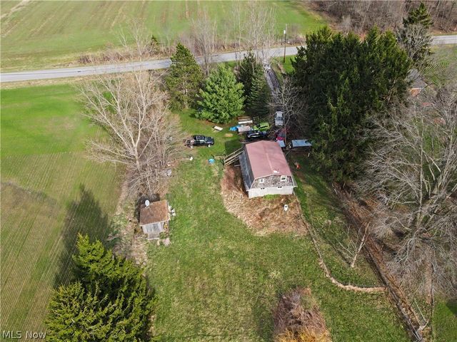 11488 S Duck Creek Road, Salem, OH 44460