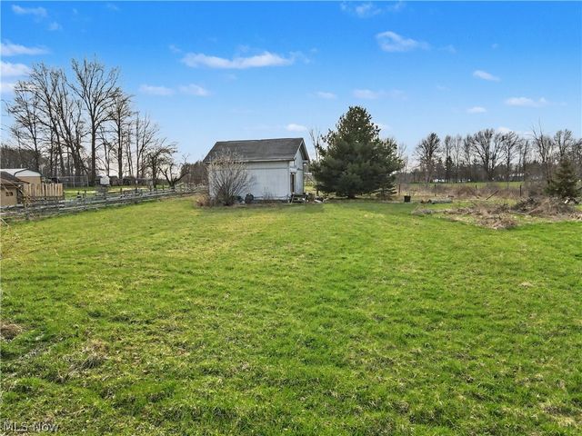 11488 S Duck Creek Road, Salem, OH 44460