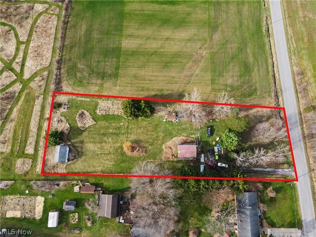 11488 S Duck Creek Road, Salem, OH 44460