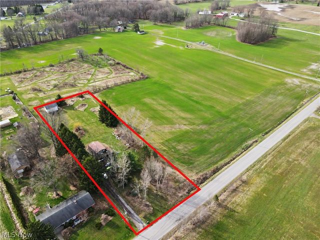 11488 S Duck Creek Road, Salem, OH 44460