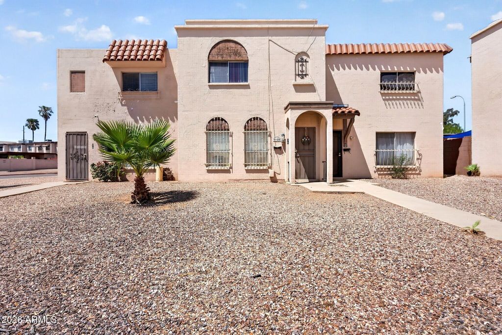 4625 W Thomas Road 34, Phoenix, AZ 85031