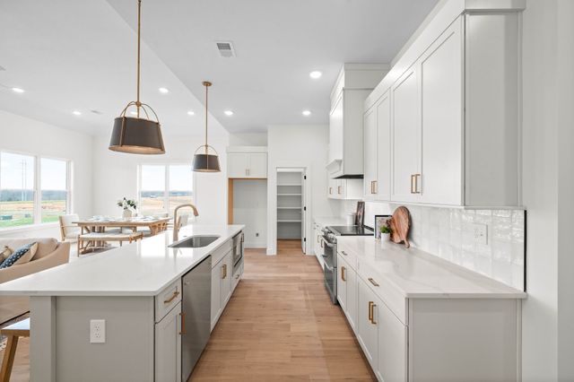 3 Pace Rd, Clarksville, TN 37043