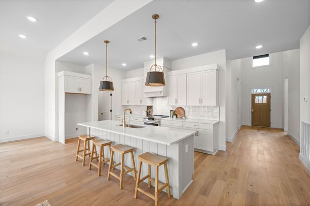 3 Pace Rd, Clarksville, TN 37043