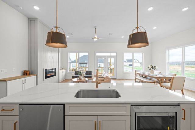 3 Pace Rd, Clarksville, TN 37043