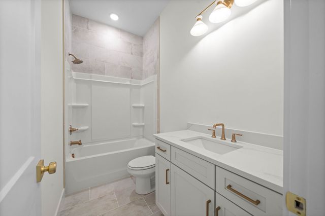 3 Pace Rd, Clarksville, TN 37043