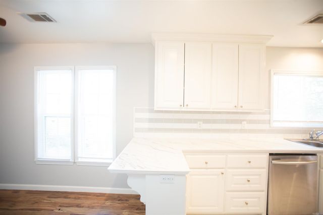 4 Terrace Drive, Little Rock, AR 72202