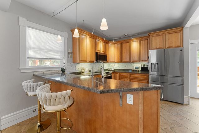 607 4th Street SW, Willmar, MN 56201