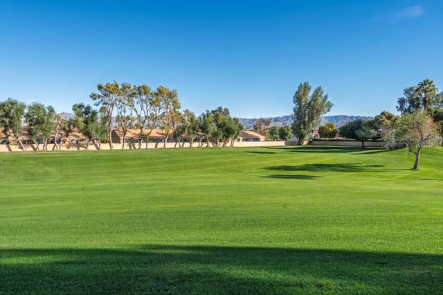 41022 Woodhaven Drive E, Palm Desert, CA 92211