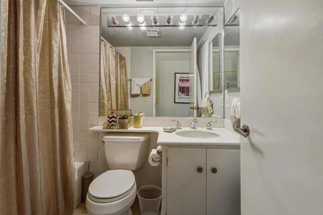 41022 Woodhaven Drive E, Palm Desert, CA 92211