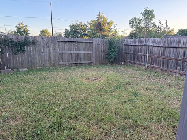 8826 Intervale Street, Houston, TX 77075