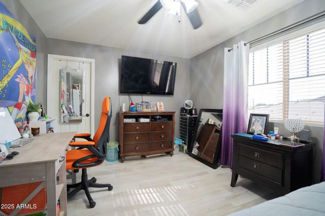 15686 W MCKINLEY Street, Goodyear, AZ 85338