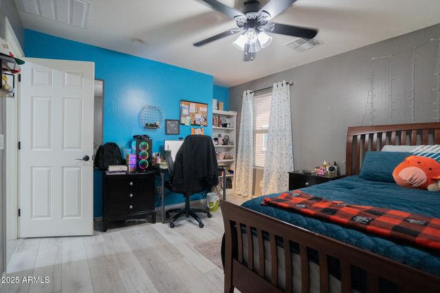 15686 W MCKINLEY Street, Goodyear, AZ 85338