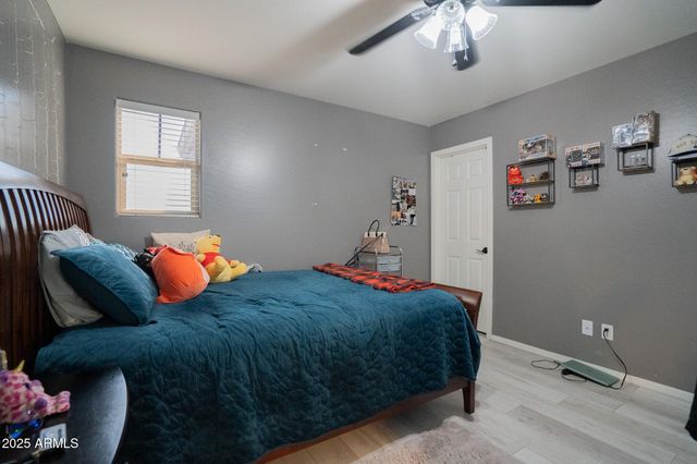 15686 W MCKINLEY Street, Goodyear, AZ 85338