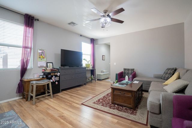 15686 W MCKINLEY Street, Goodyear, AZ 85338