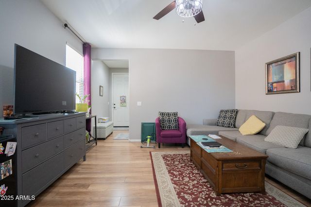 15686 W MCKINLEY Street, Goodyear, AZ 85338