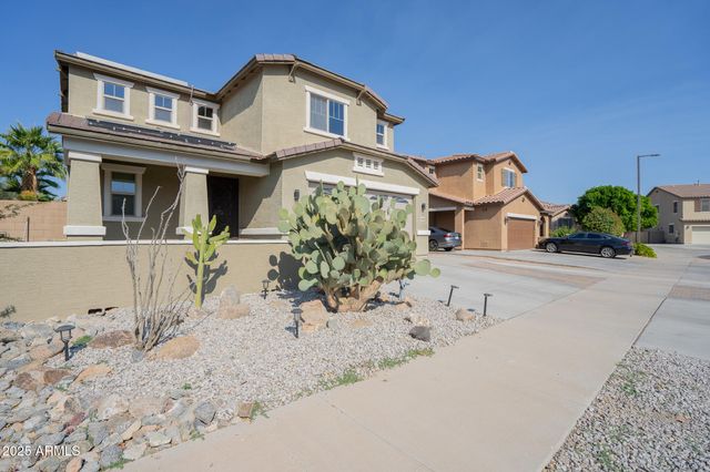 15686 W MCKINLEY Street, Goodyear, AZ 85338