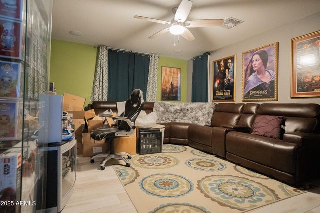 15686 W MCKINLEY Street, Goodyear, AZ 85338