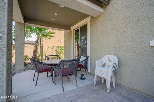 15686 W MCKINLEY Street, Goodyear, AZ 85338