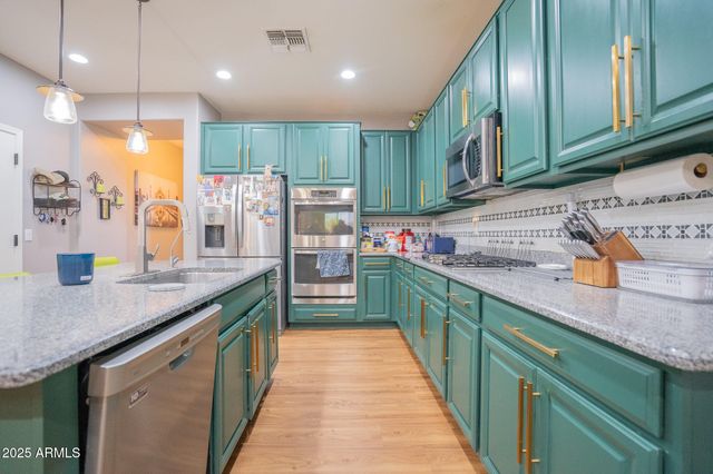 15686 W MCKINLEY Street, Goodyear, AZ 85338