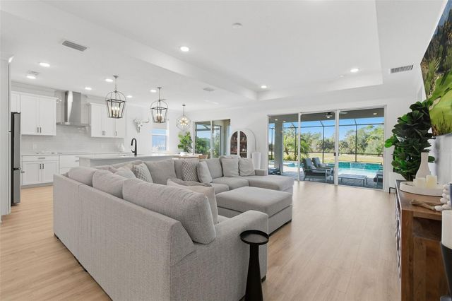 19912 BRIDGETOWN LOOP, Venice, FL 34293