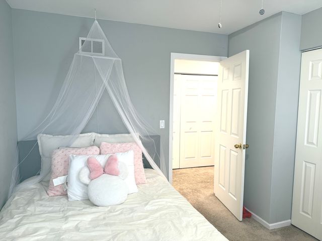 953 Old Oak Circle 0, Algonquin, IL 60102