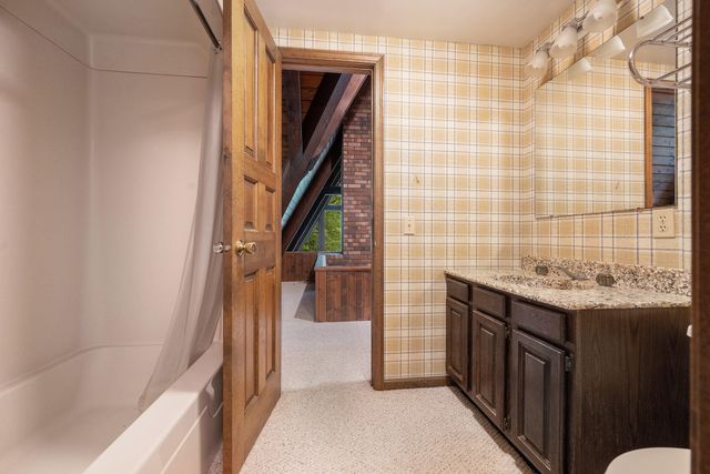 369 Thomas Street, Allegan, MI 49010